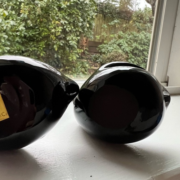 VTG PAIR OF BLACK CROWNING TOUCH GLASS SWANS - Picture 7 of 8